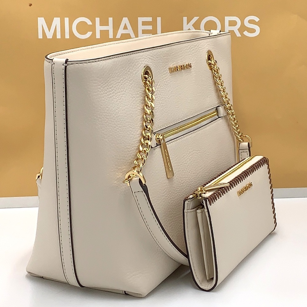 MICHAEL KORS Medium Front Pocket Shoulder Chain Tote & THREE QUARTER ZIP WALLET - Picture 3 of 16